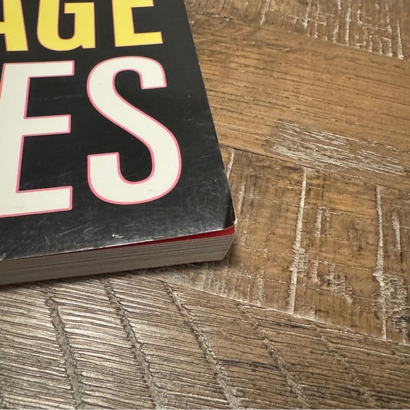 Vintage Shoes: A Collector's Guide and Reference Book Caroline Cox - Picture 2 of 11